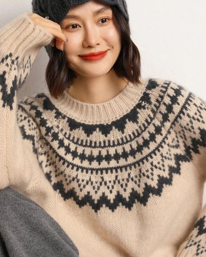 BARIA - O-NECK KNITTED SWEATER