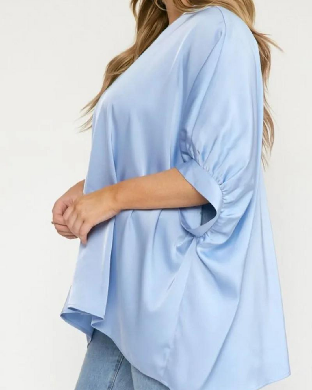 MAELYNN - SATIN V - NECK HALF SLEEVE TOP