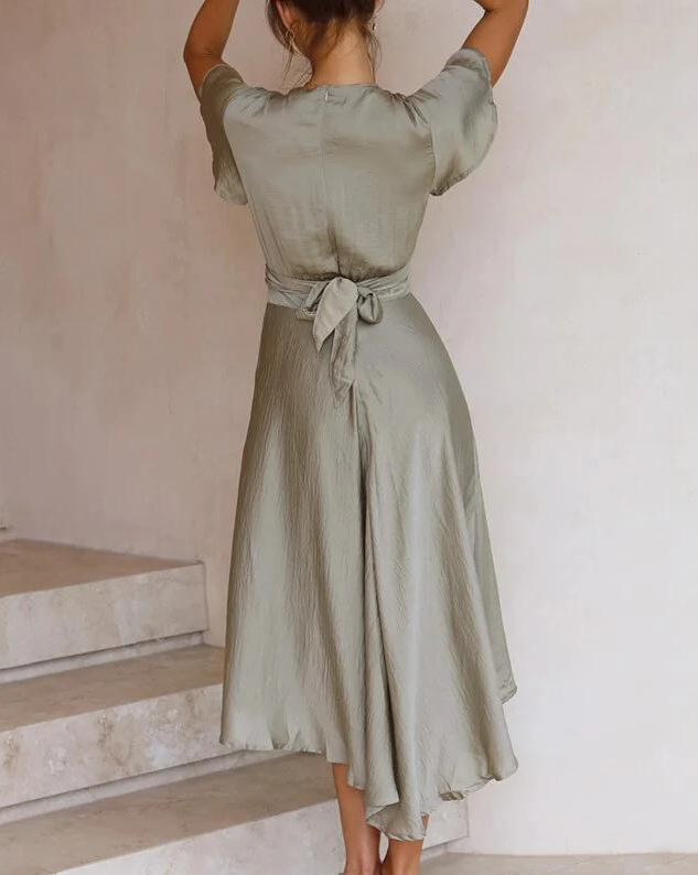 Sassy - Flowing vintage dress