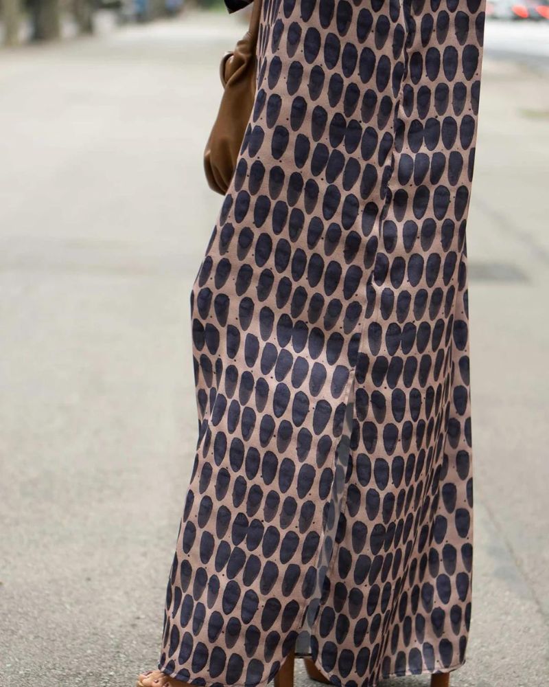 SOIRA - Elegant Oval Print Maxi Dress